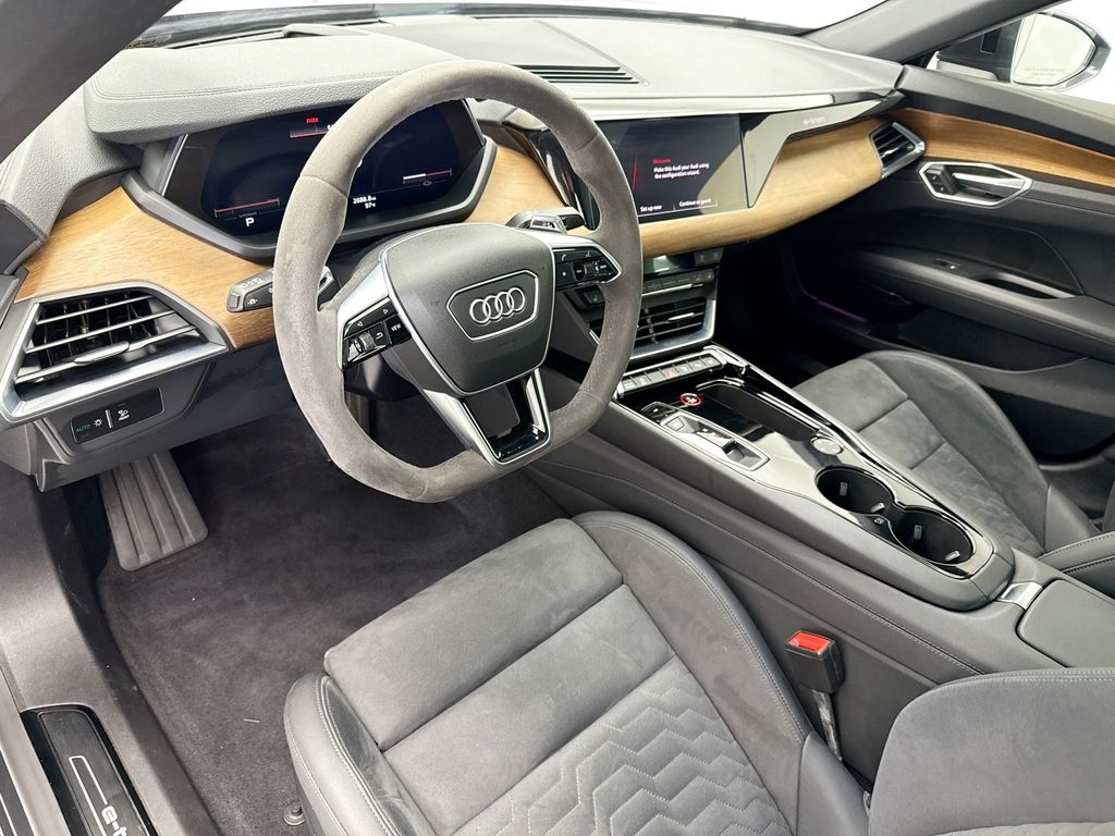Thumbnail: 2023 Audi e-tron GT - 9