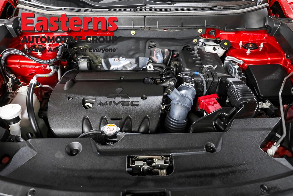 Used 2022 Red Mitsubishi 2.0 LE image 7