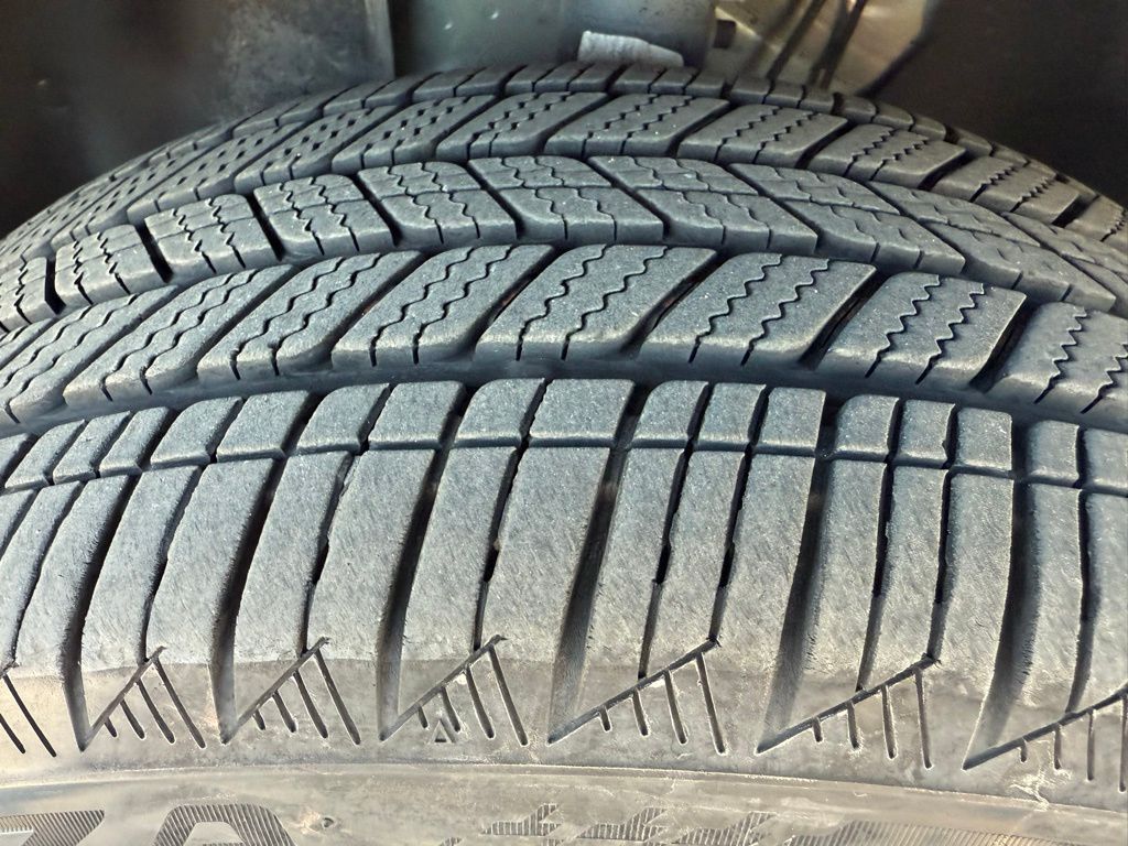 Thumbnail: 2025 Volkswagen Taos - 9