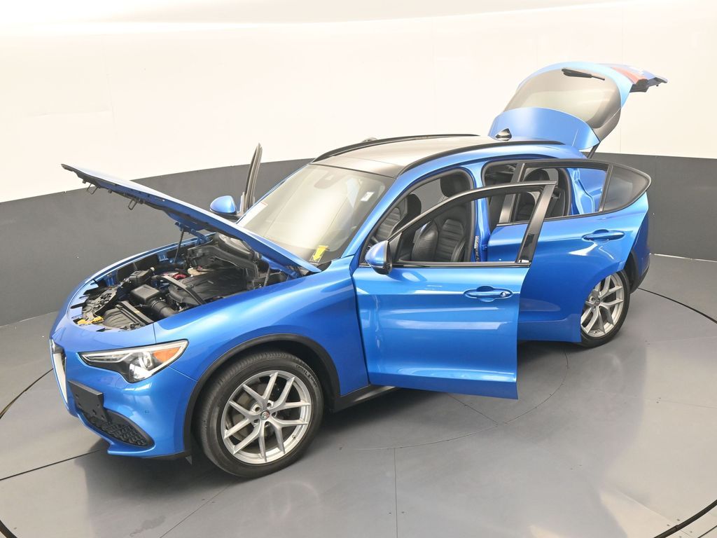 Used 2018 Misano Blue Metallic Alfa Romeo Ti image 65