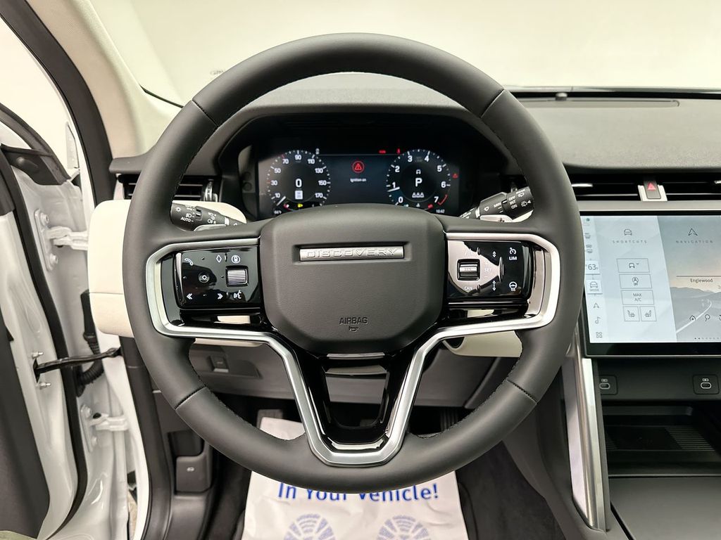 2024 Land Rover Discovery Sport S 13