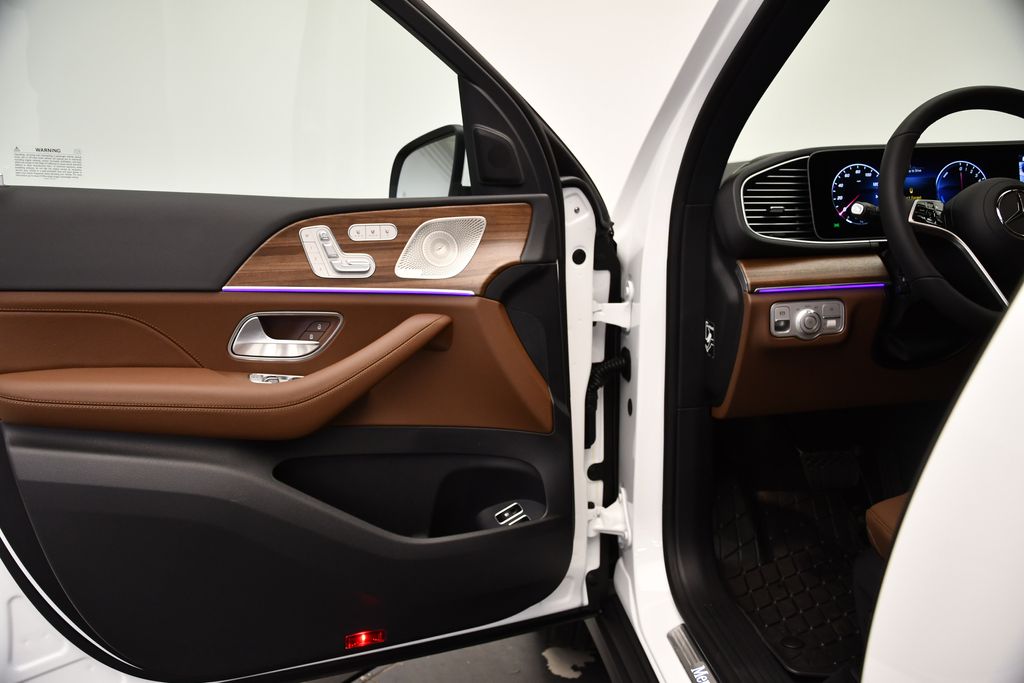 Thumbnail: 2025 Mercedes-Benz GLE - 31