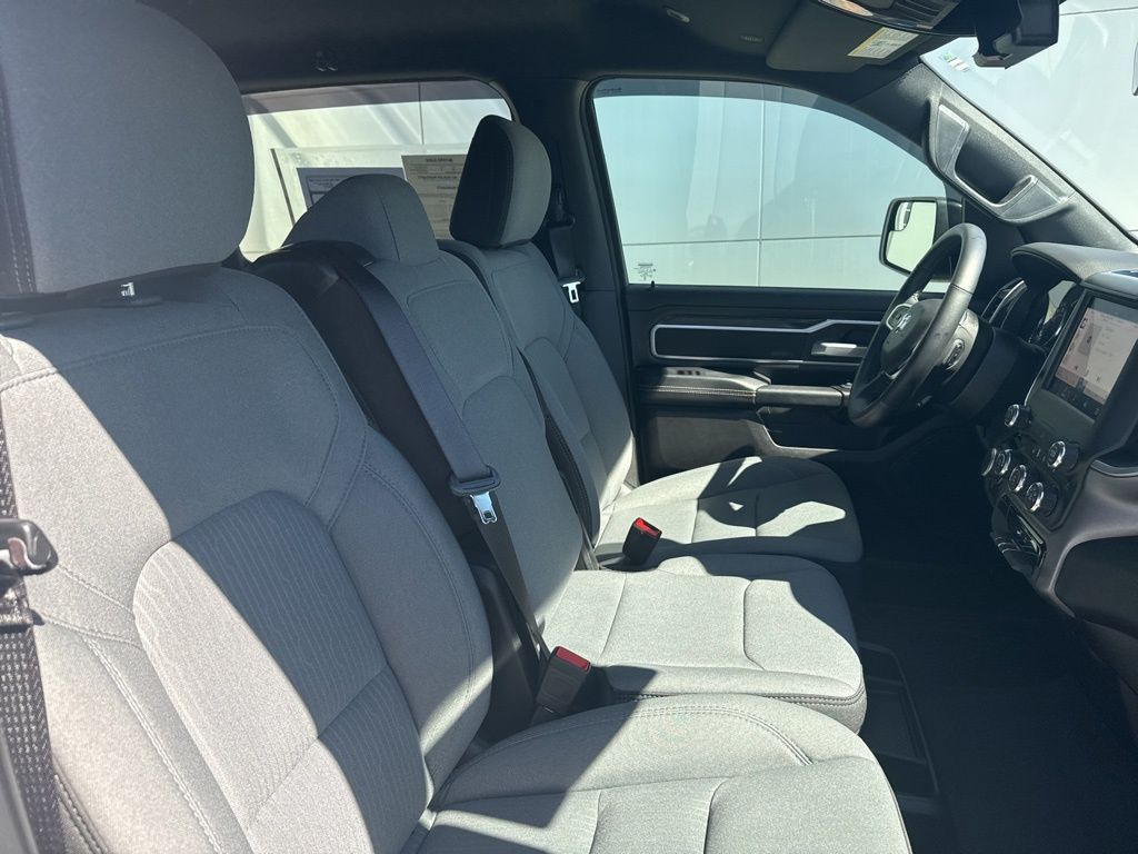 2023 Ram 1500 Big Horn Crew Cab 4x2 5'7" Box