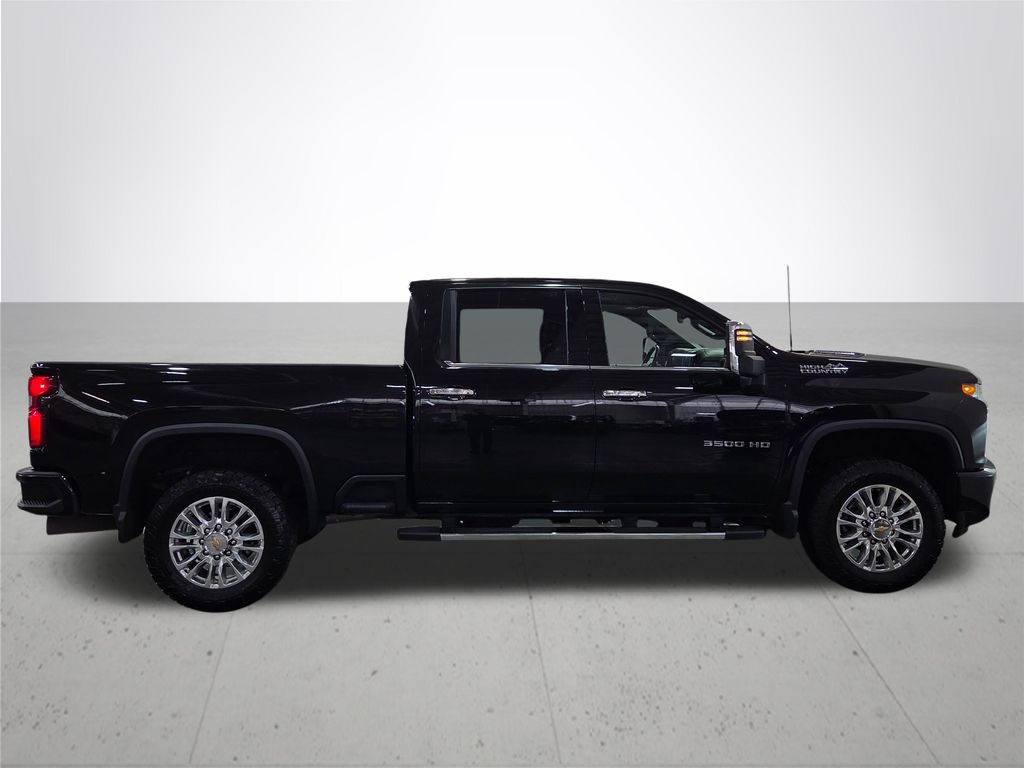 2022 Chevrolet Silverado 3500HD High Country