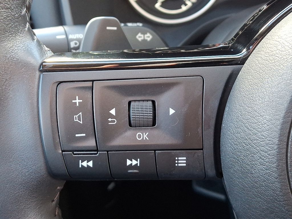 Thumbnail: 2021 Nissan Rogue - 22