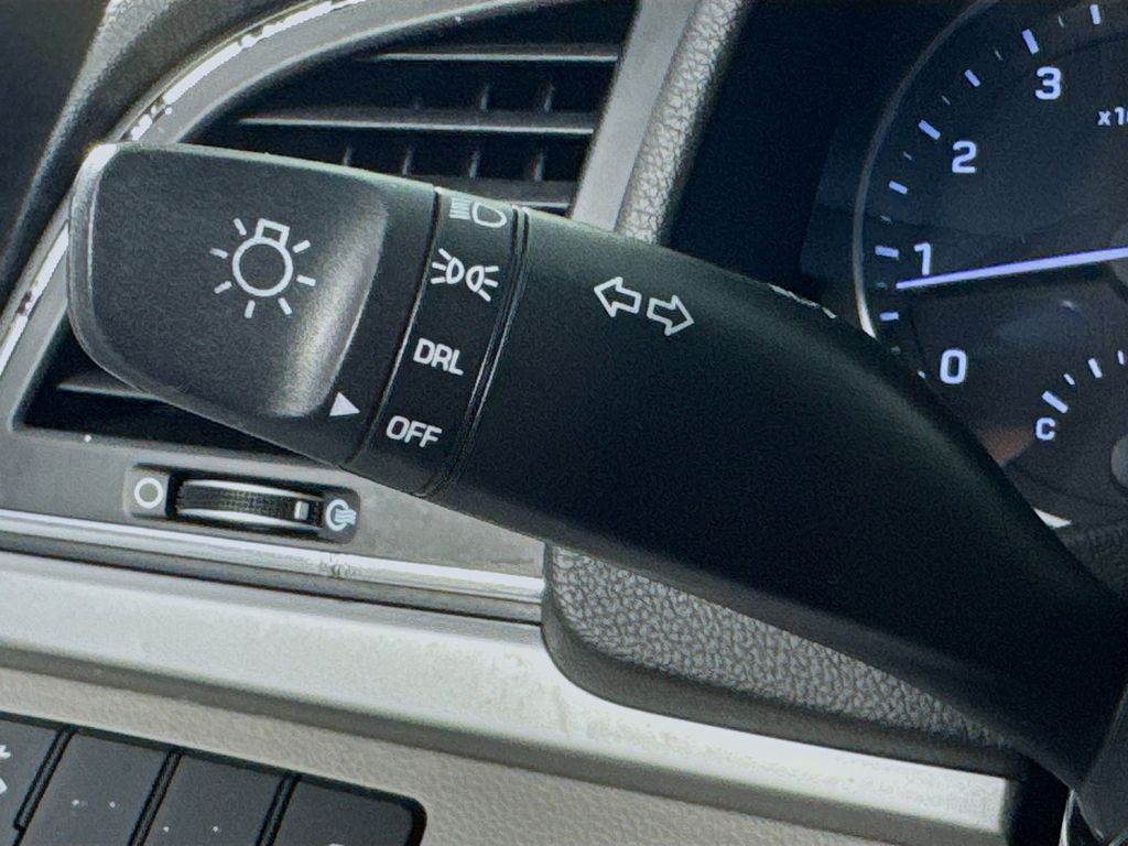 Used Car 2017 Hyundai Elantra  Se For Sale Under $10,000 In Austin, Texas