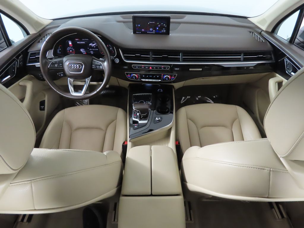 Thumbnail: 2019 Audi Q7 - 10