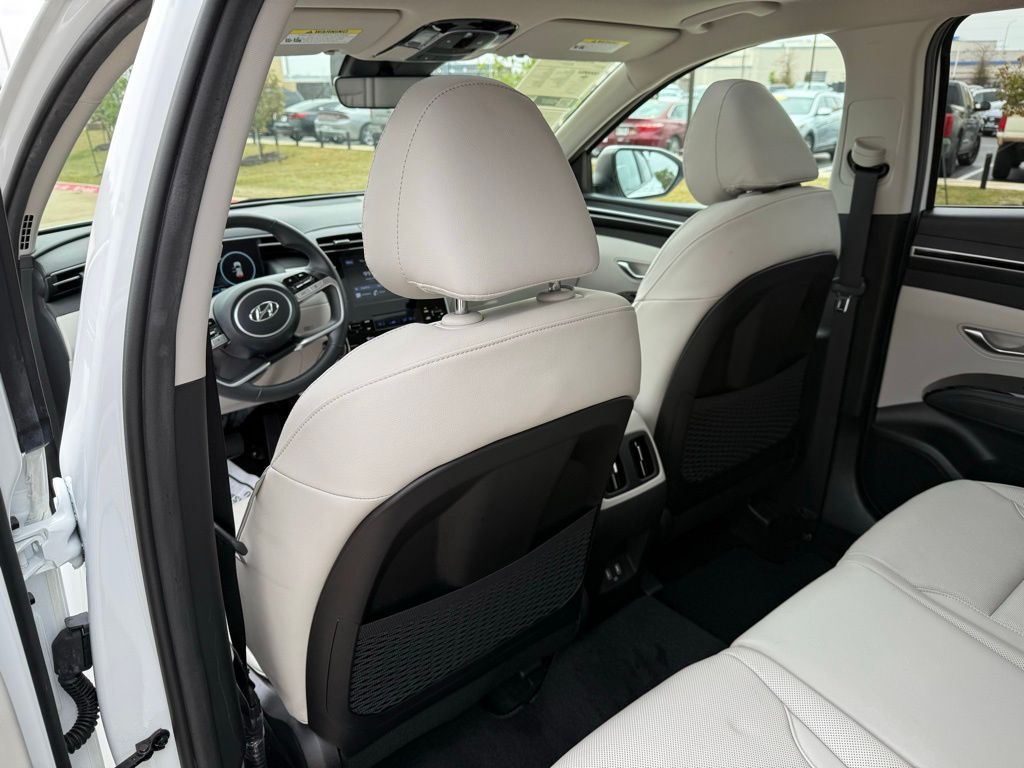 Thumbnail: 2022 Hyundai Tucson - 23