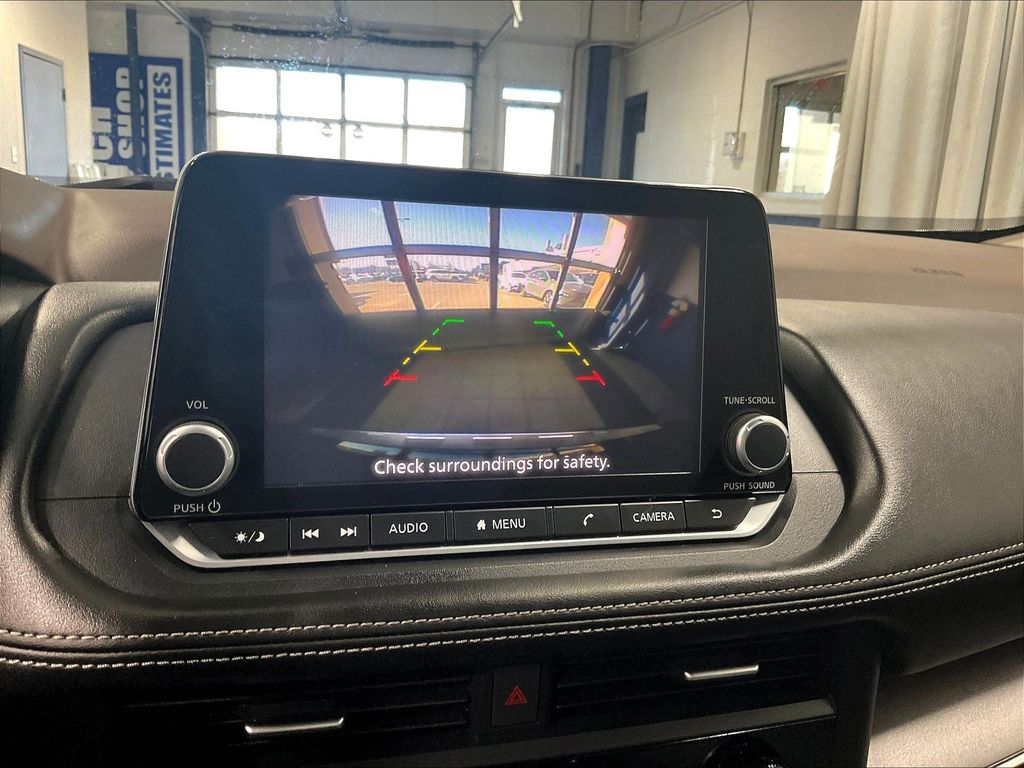 2023 Nissan Rogue — photo 19