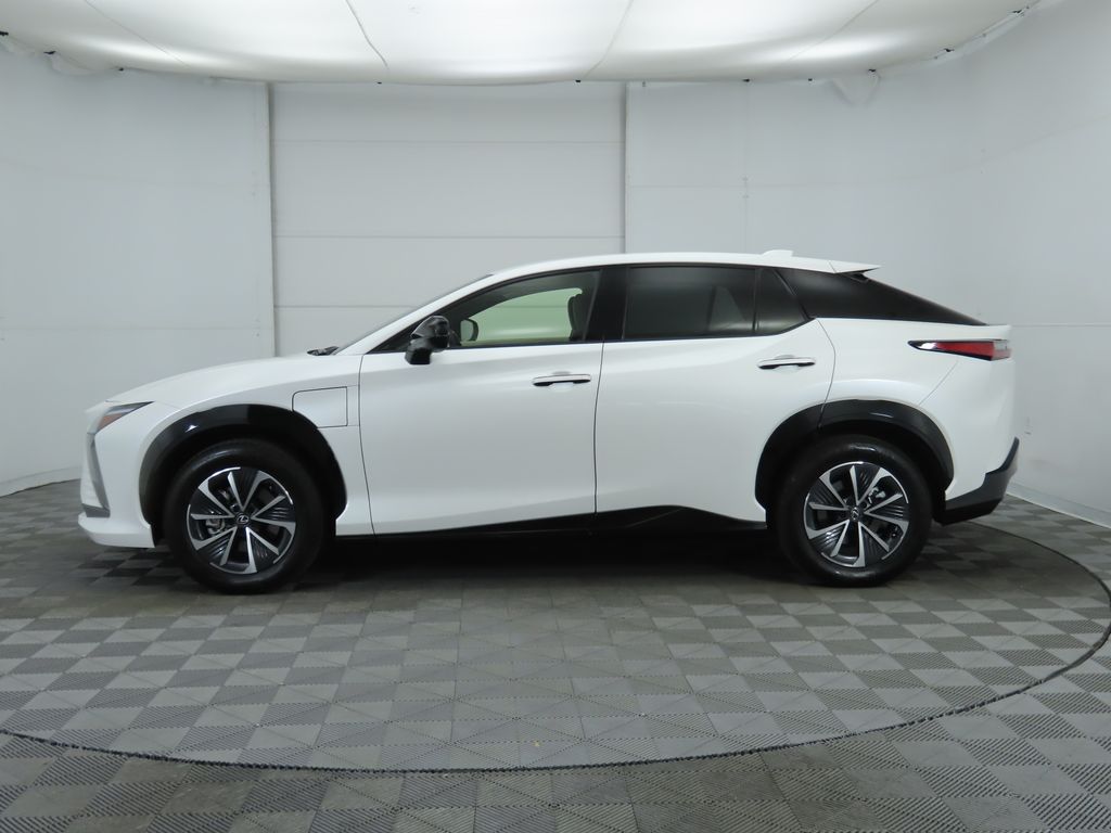 2024 Lexus RZ 300e 8