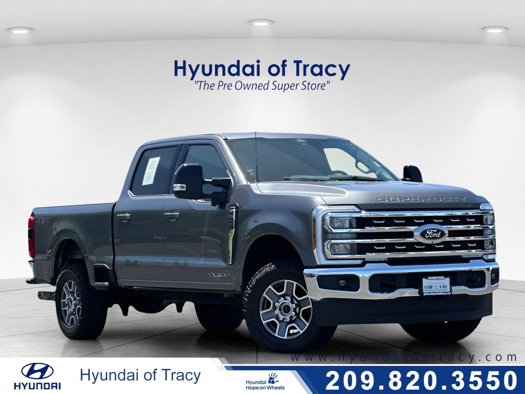 Carbonized Gray Metallic 2024 Ford F-250 Super Duty Pickup Truck Four-Wheel Drive Automatic