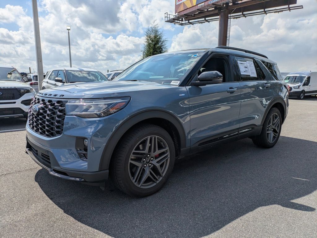 2026 Ford Explorer ST-Line