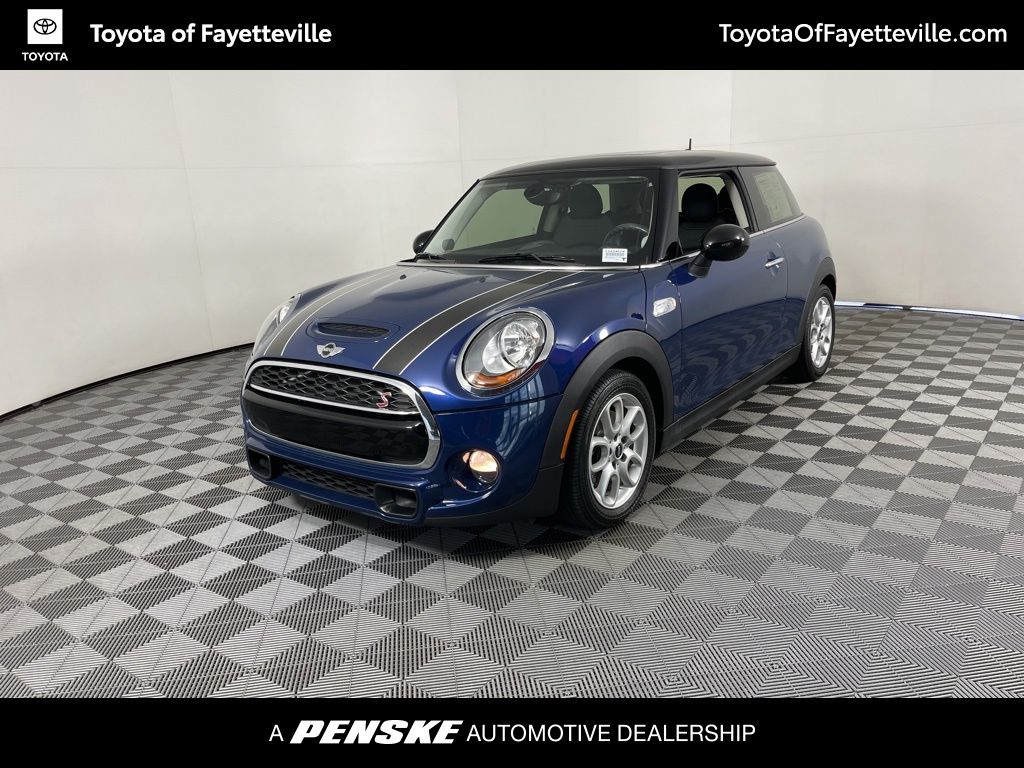 2015 MINI Cooper Base -
                  Fayetteville, AR