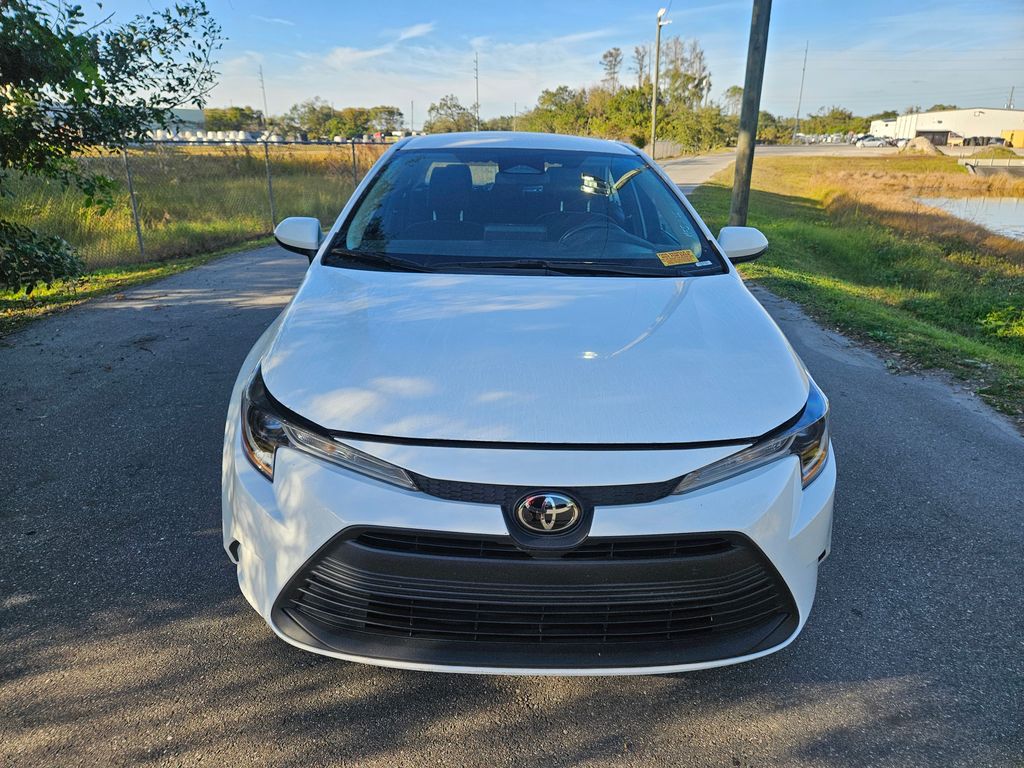 2023 Toyota Corolla LE 8