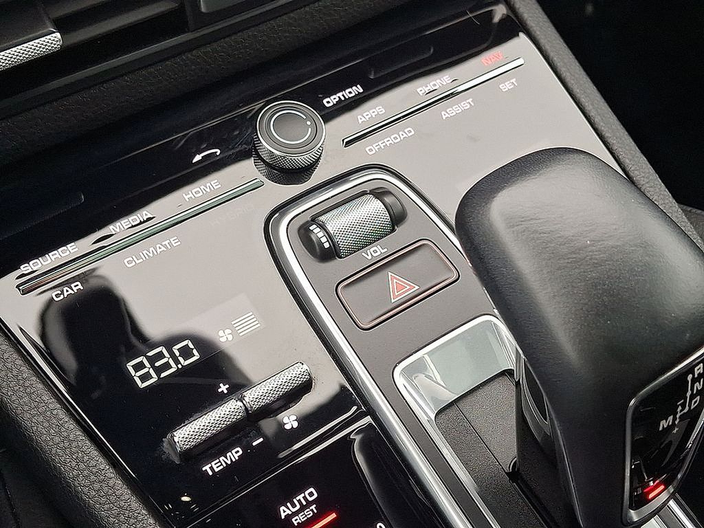 Thumbnail: 2023 Porsche Cayenne - 19