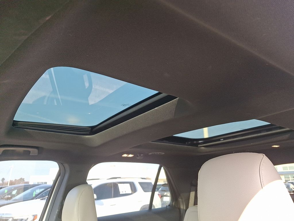 Thumbnail: 2019 Ford Explorer - 15