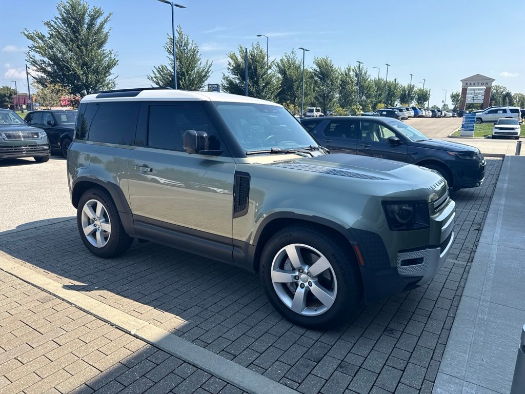 Used 2021 Green Land Rover First Edition image 3