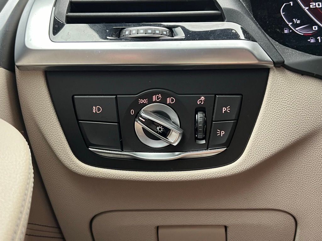 Thumbnail: 2021 BMW X3 - 20