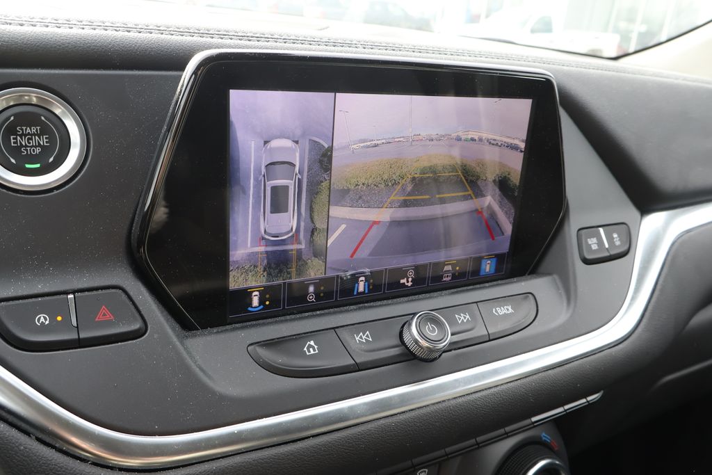 Thumbnail: 2022 Chevrolet Blazer - 25