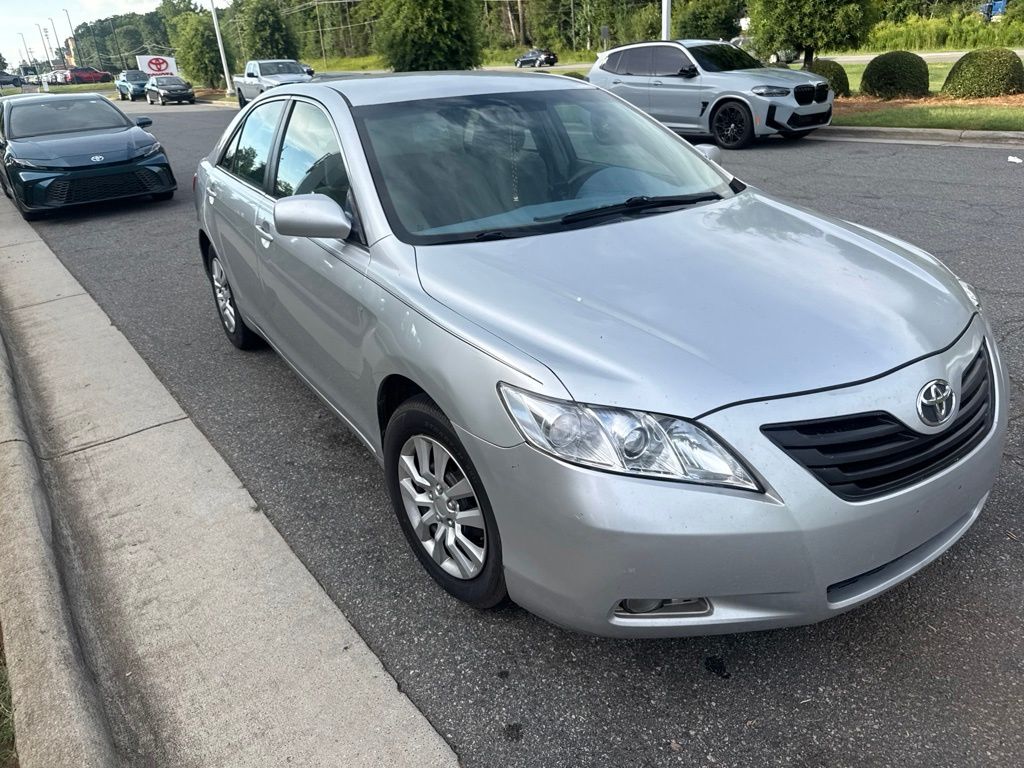 Used 2008  Toyota LE image 5