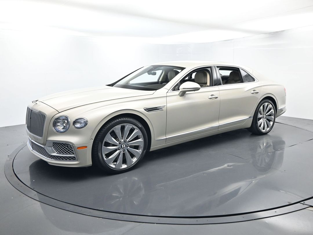 2022 Bentley Flying Spur's photo