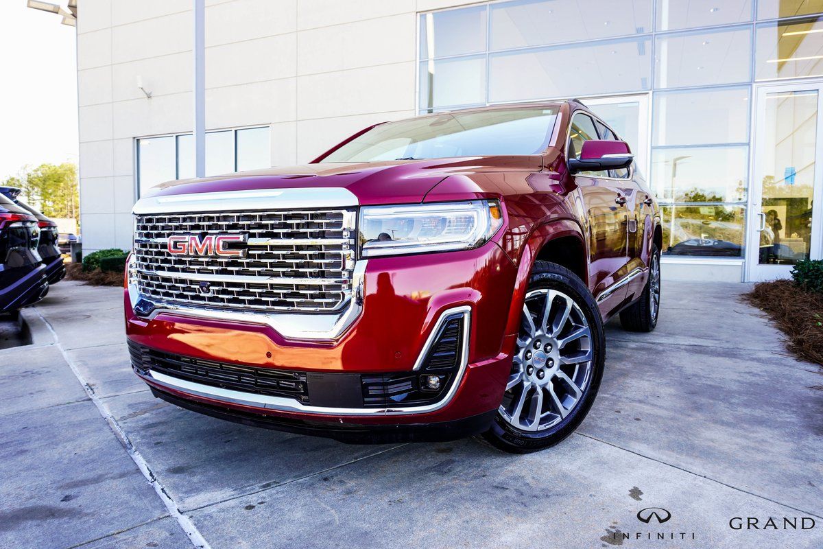 2023 GMC Acadia Denali FWD