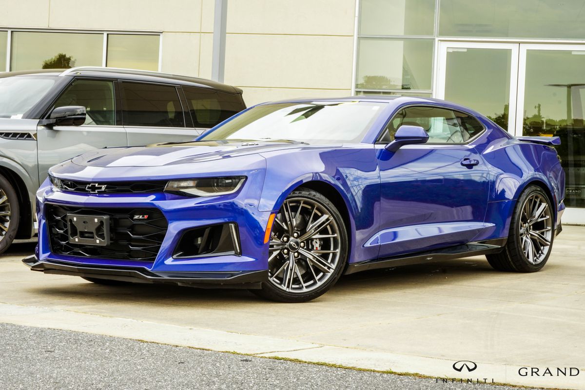 Riverside Blue Metallic 2022 Chevrolet Camaro Coupe Rear-Wheel Drive 6-Speed Manual