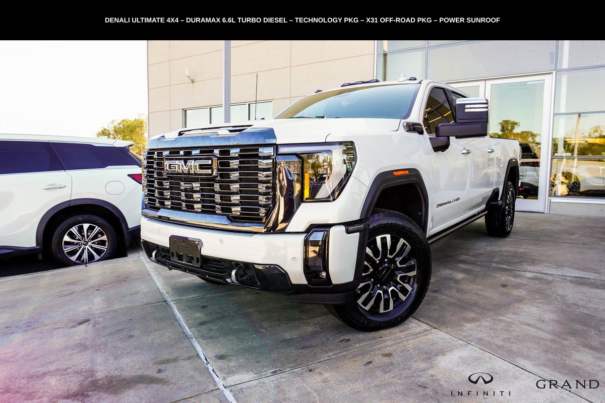 White Frost Tricoat 2024 GMC Sierra 2500HD Pickup Truck Four-Wheel Drive Automatic
