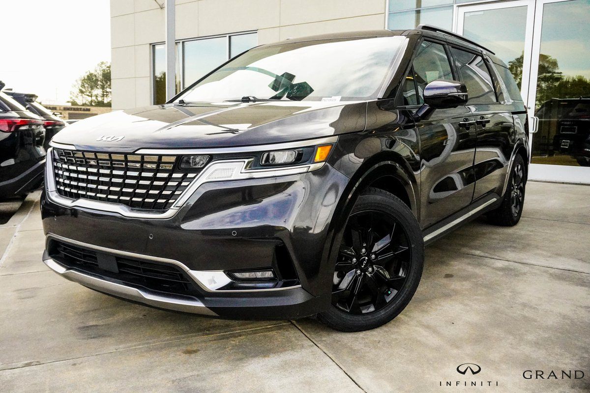 2023 Kia Carnival SX FWD