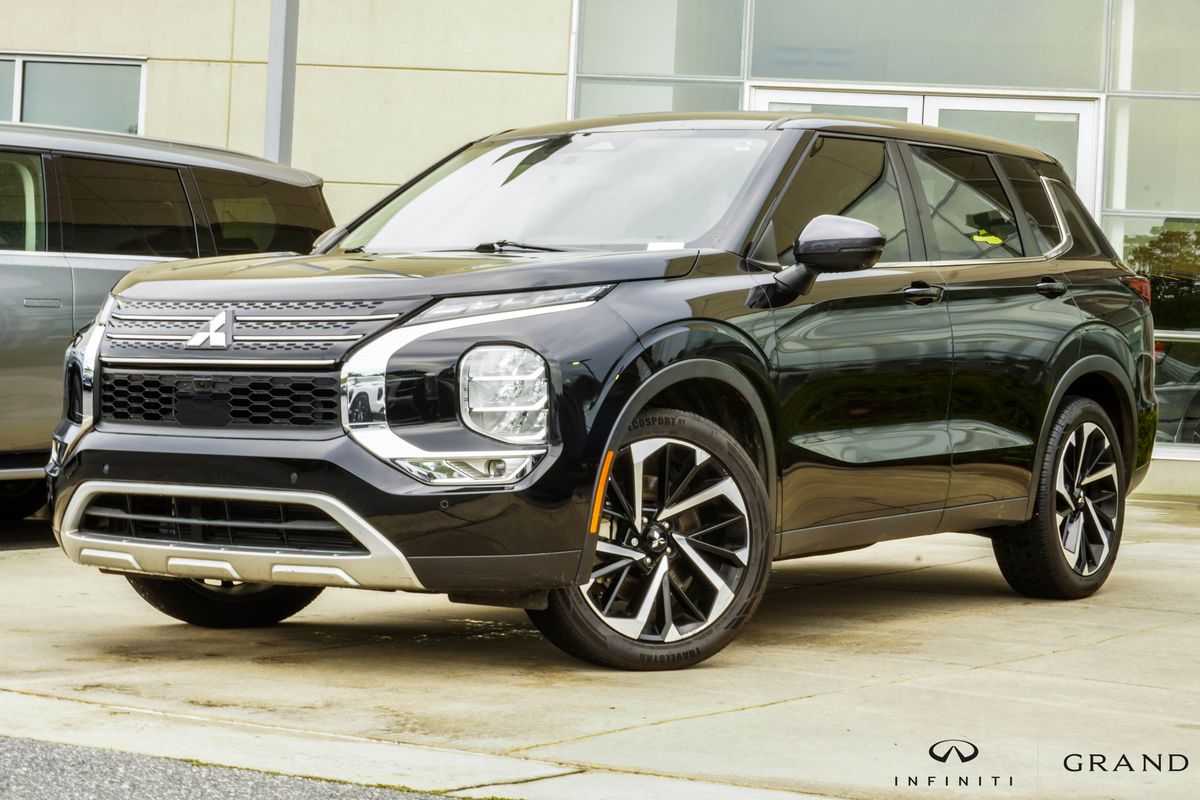  2022 Mitsubishi Outlander SE S-AWC   