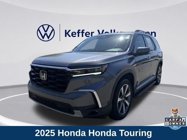 Gray (Modern Steel Metallic) 2025 Honda Pilot SUV / Crossover Front-Wheel Drive Automatic