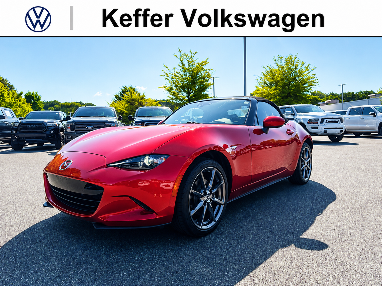 Soul Red Metallic 2016 Mazda MX-5 Miata Convertible Rear-Wheel Drive 6-Speed Manual