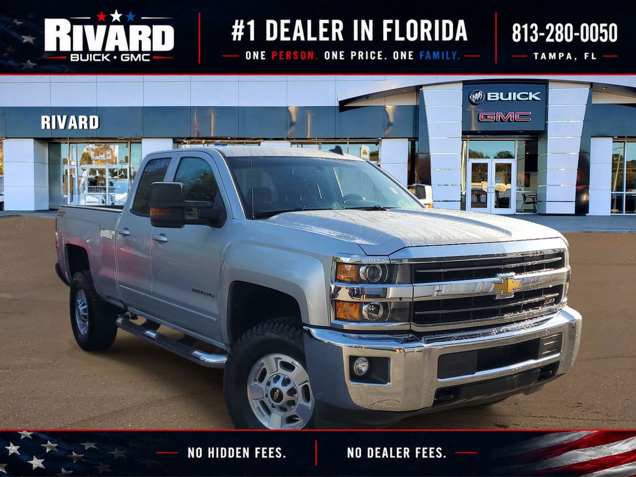 Silver Ice Metallic 2019 Chevrolet Silverado 2500HD Pickup Truck Four-Wheel Drive 6-Speed Automatic Overdrive