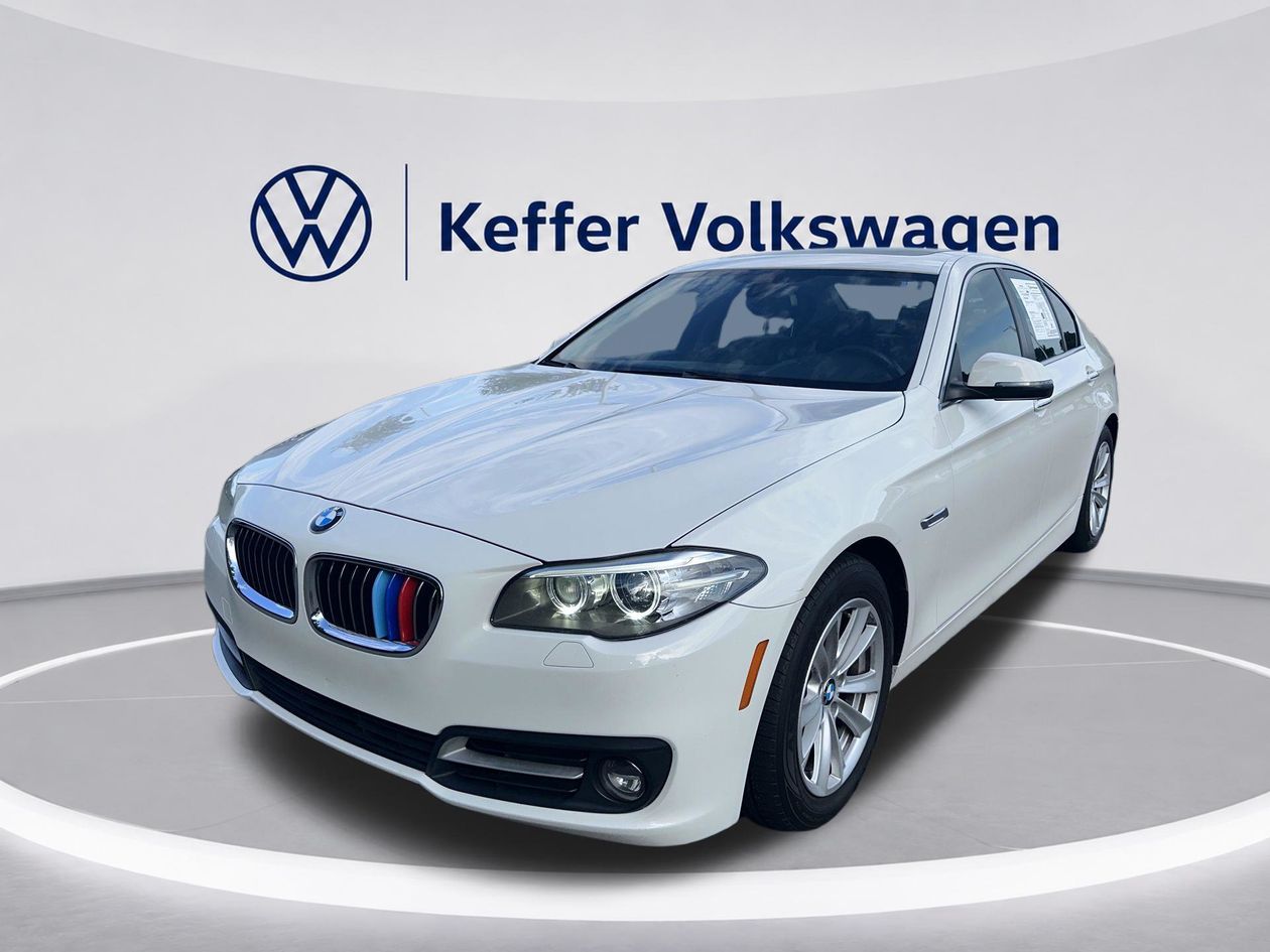 2016 BMW 5 Series 528i Sedan RWD