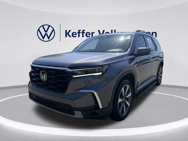 Gray (Modern Steel Metallic) 2025 Honda Pilot SUV / Crossover Front-Wheel Drive Automatic