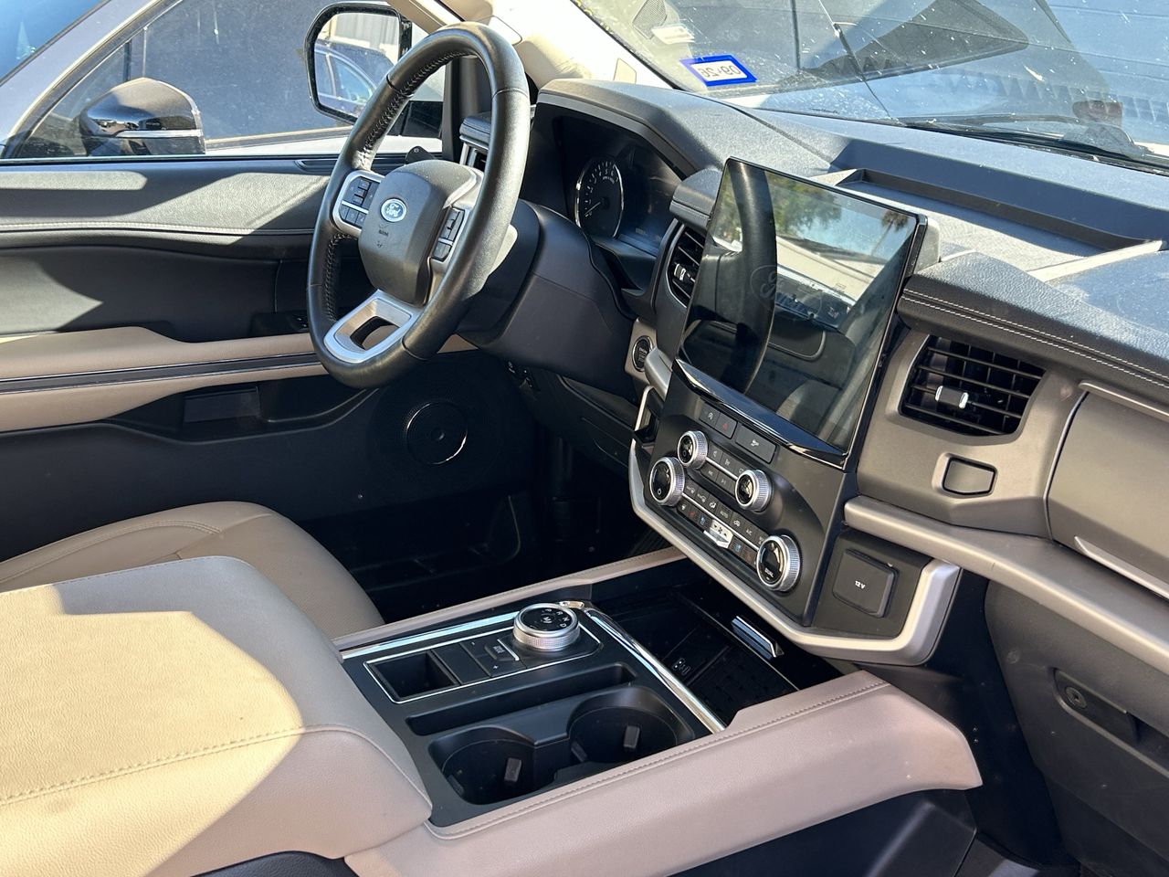 used 2024 Ford Expedition Max car, priced at $30,600