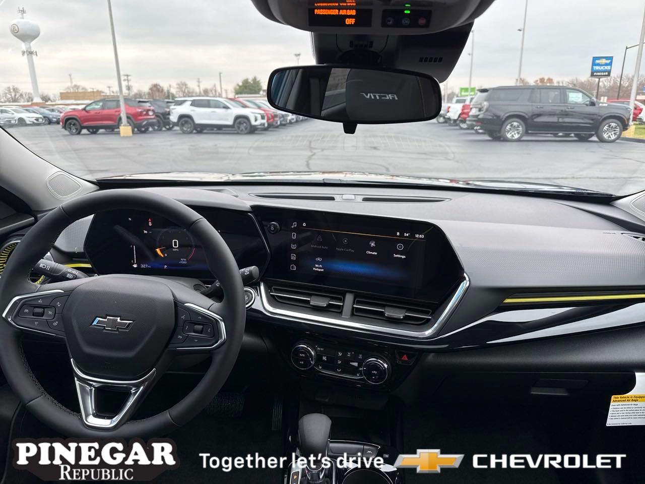 2025 Chevrolet Trax ACTIV 12