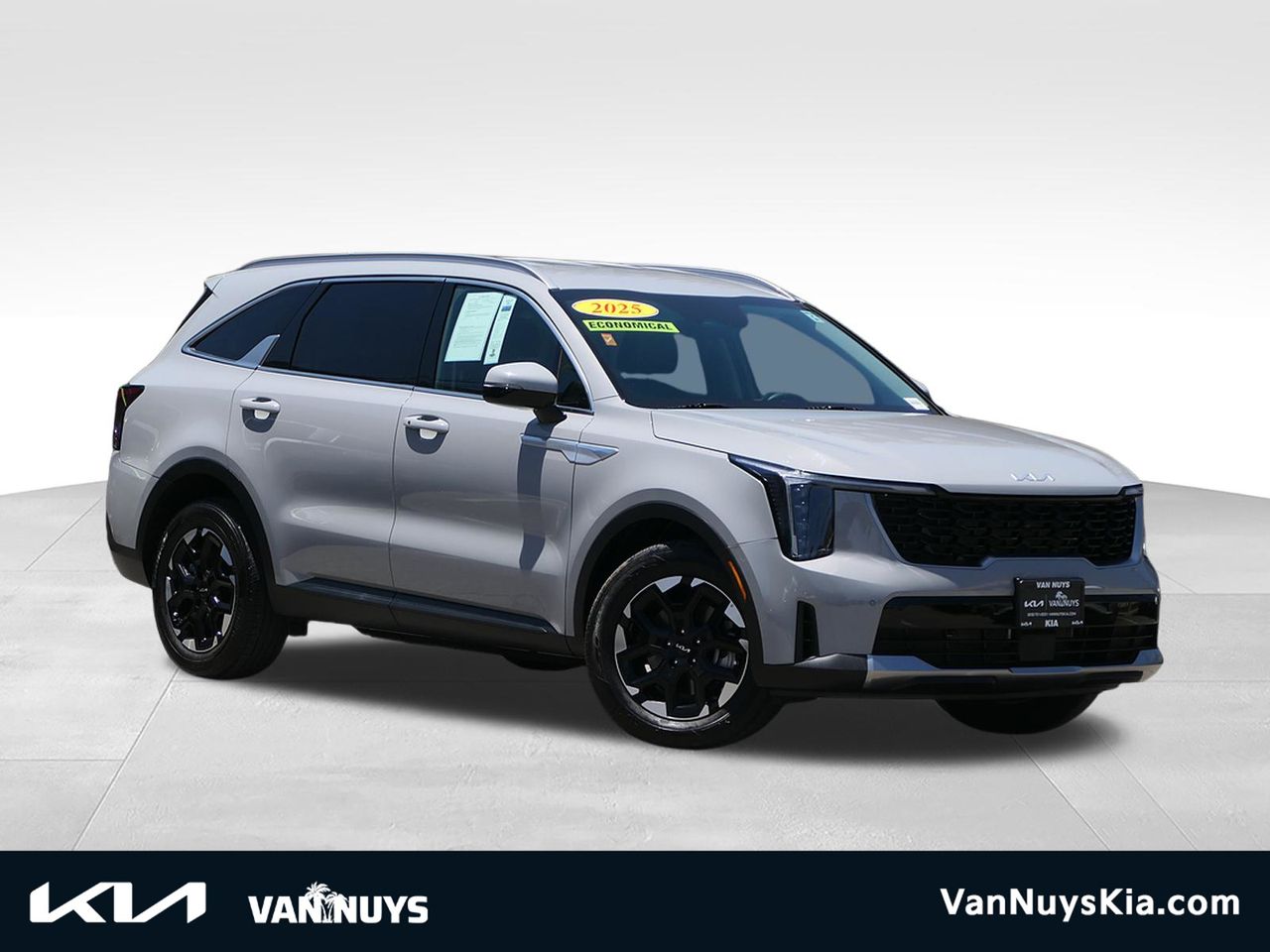 Gray 2025 Kia Sorento SUV / Crossover Front-Wheel Drive 8-Speed Automatic