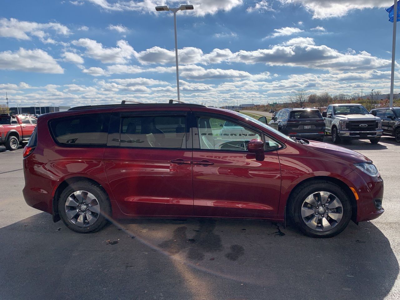 2018 Chrysler Pacifica Hybrid Limited 2