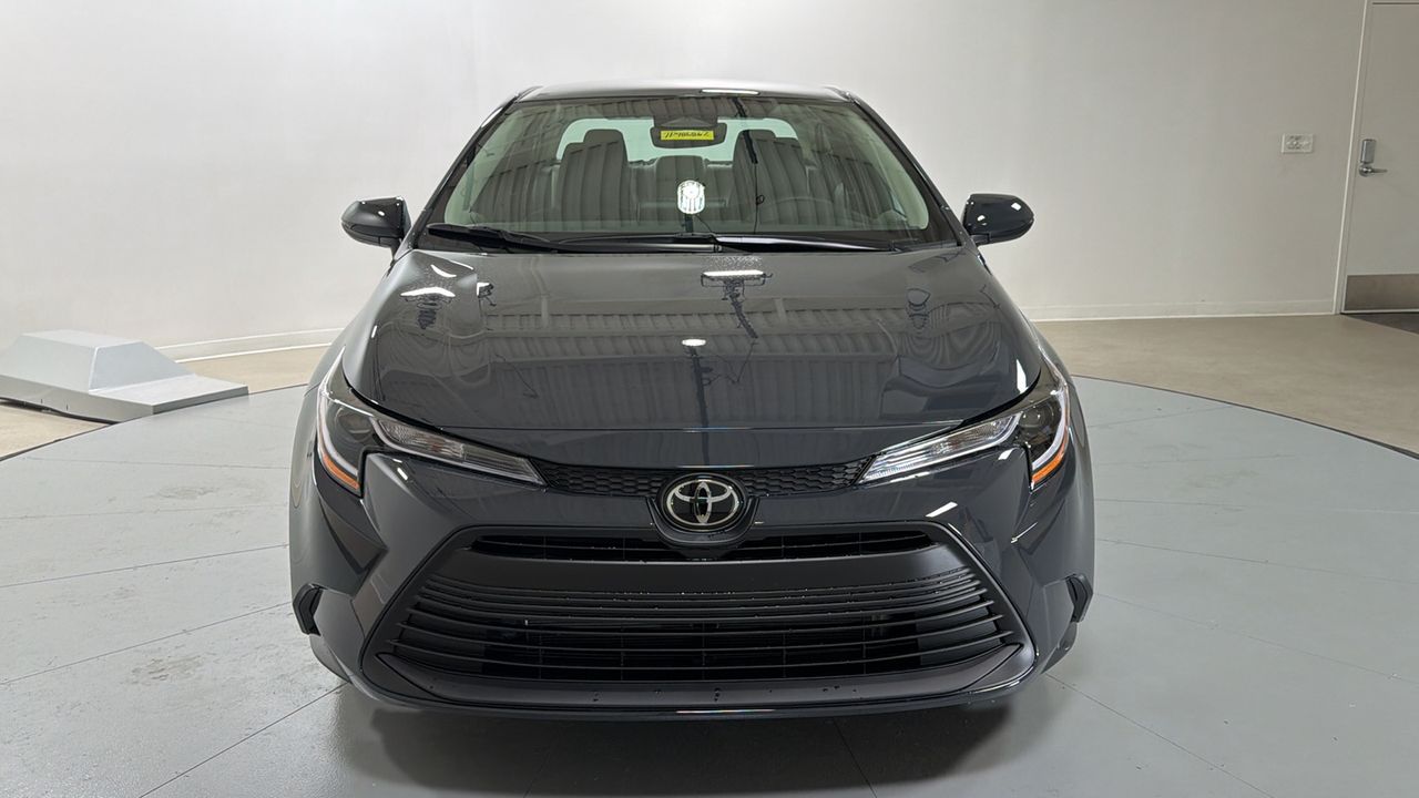 New 2026  Toyota LE image 2
