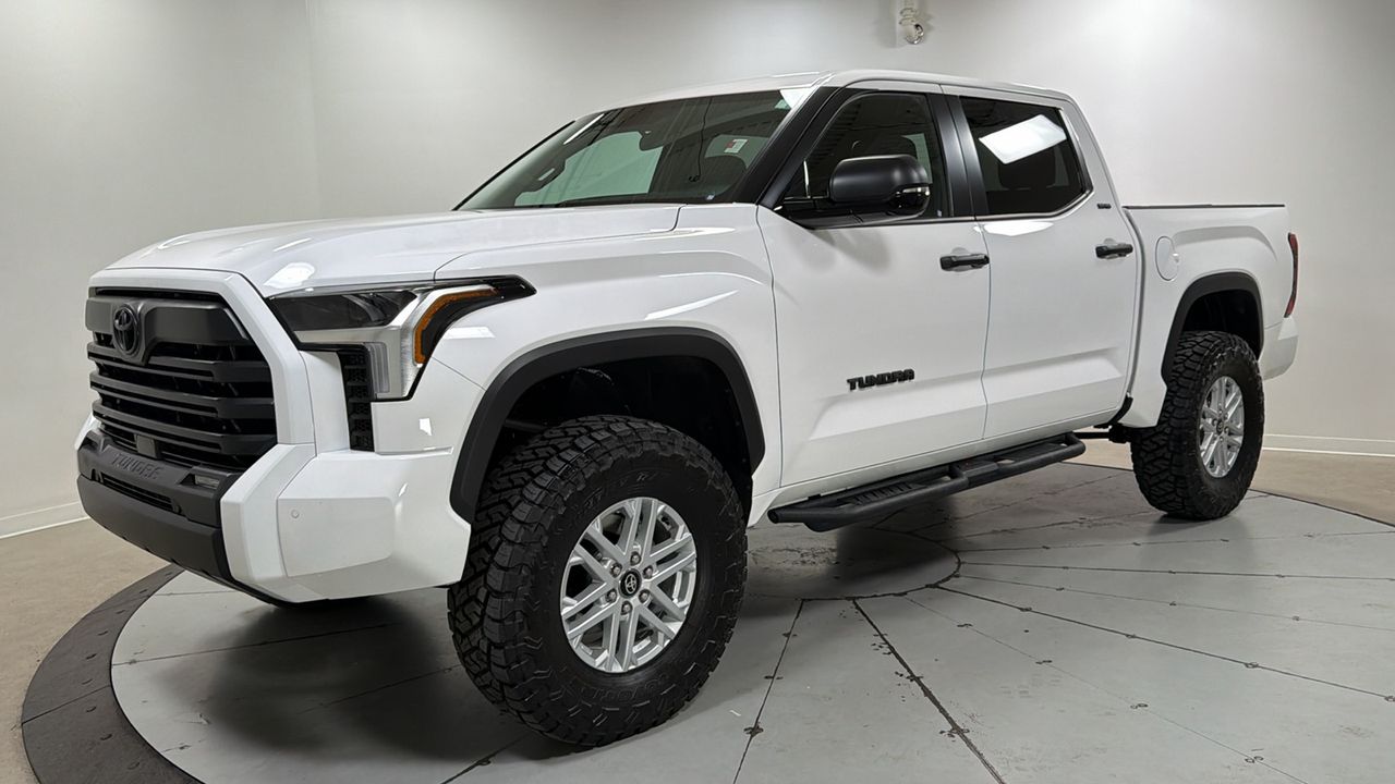 2026 Toyota Tundra SR5 CrewMax Cab 4WD