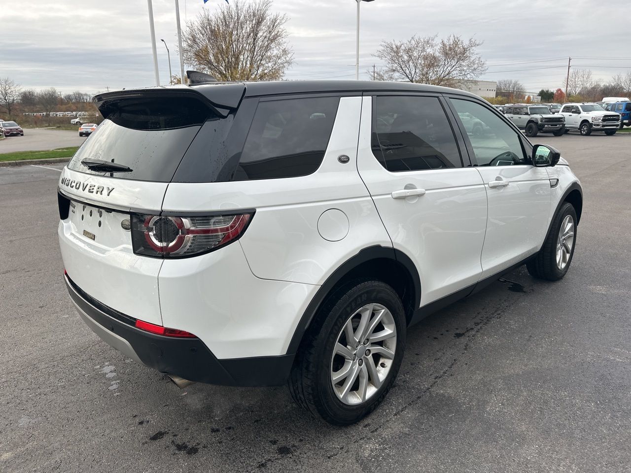 2017 Land Rover Discovery Sport HSE 7