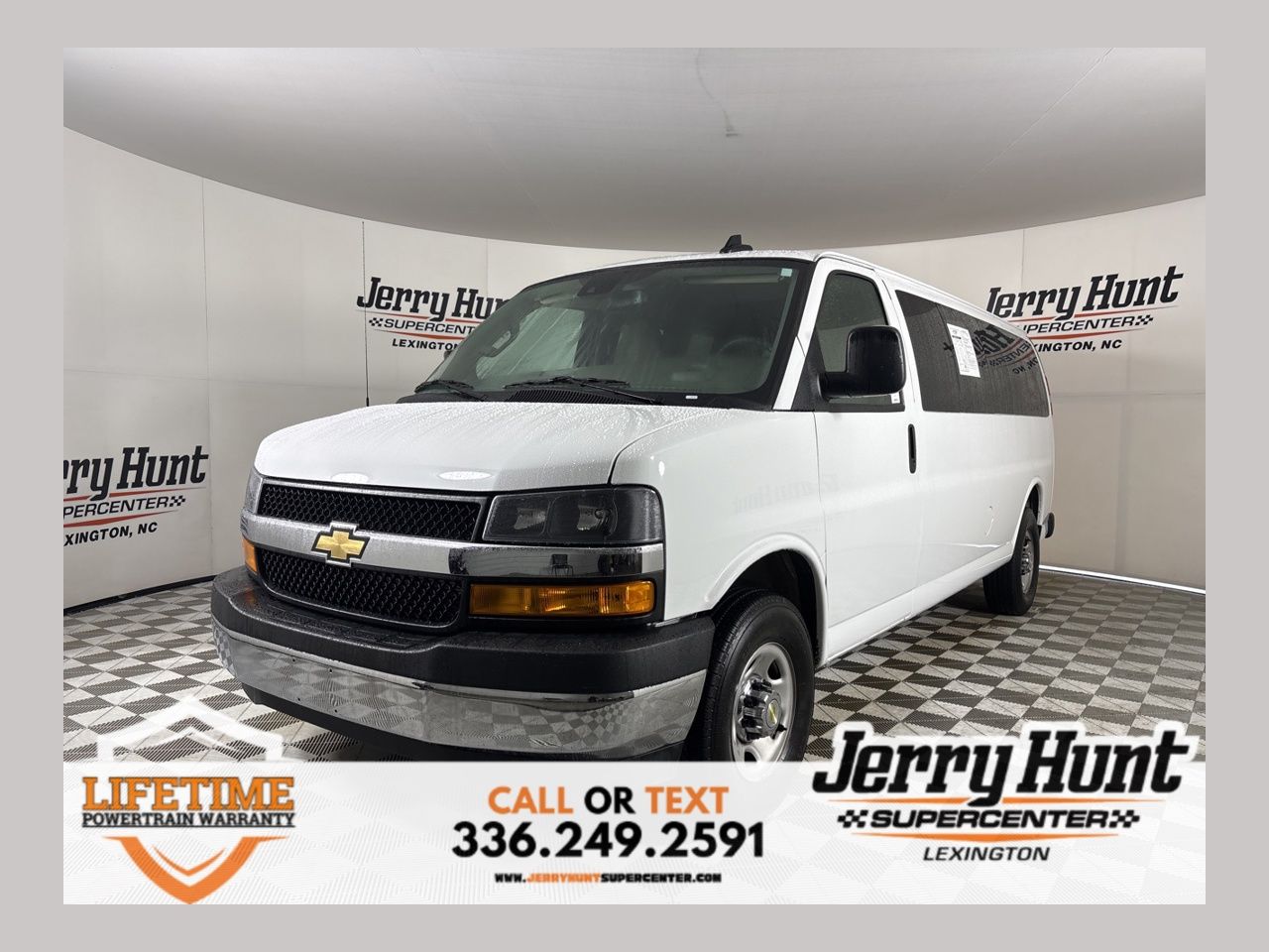 2024 Chevrolet Express 3500 LT Extended RWD