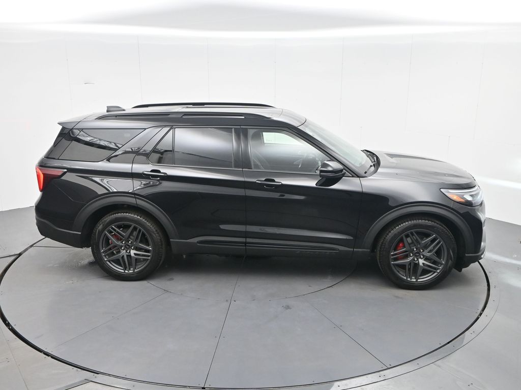 New 2026 Black Ford ST image 22