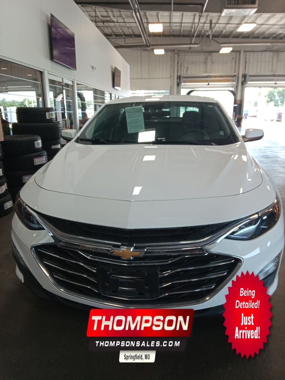 Summit White 2025 Chevrolet Malibu Sedan Front-Wheel Drive Continuously Variable Transmission