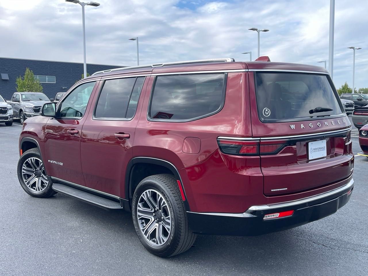 2023 Jeep Wagoneer Series II 5