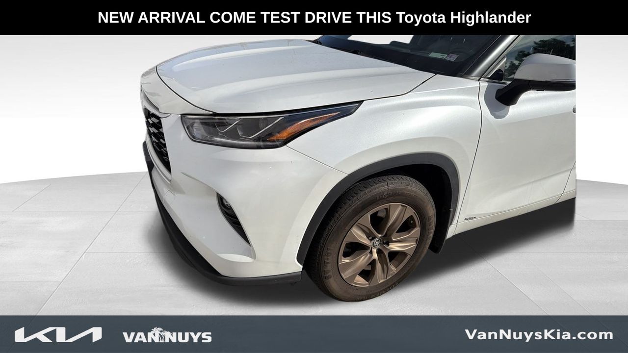 2022 Toyota Highlander Hybrid Bronze Edition AWD