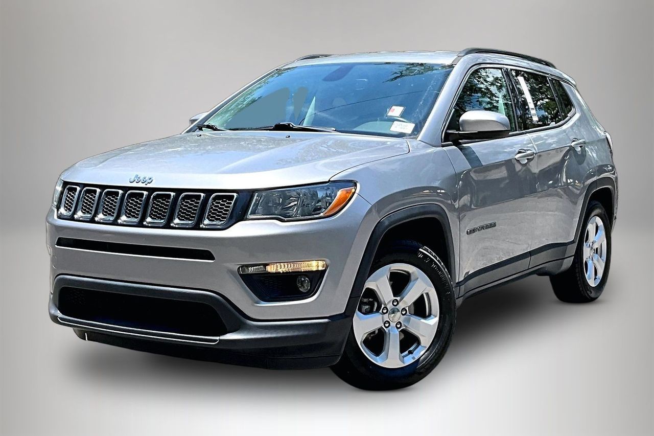 Billet Silver Metallic Clearcoat 2019 Jeep Compass Latitude FWD SUV / Crossover Front-Wheel Drive 6-Speed Automatic