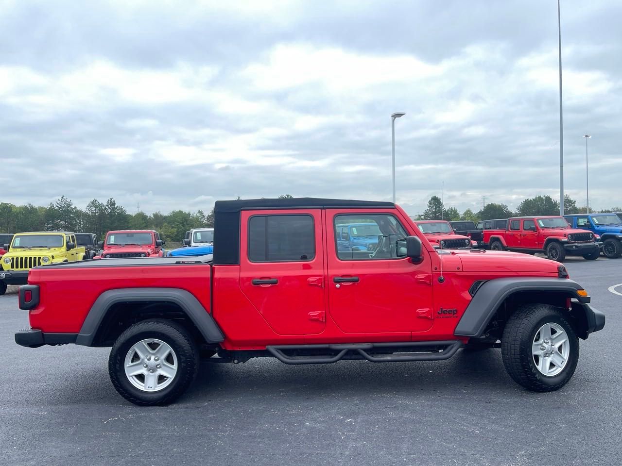 2020 Jeep Gladiator Sport 2