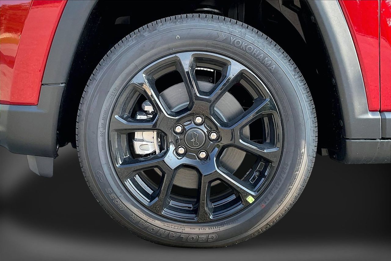 New 2026 Red Jeep Latitude image 29